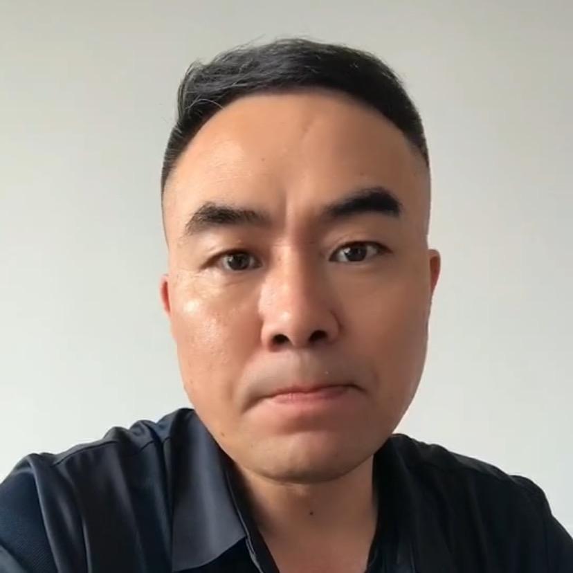 登上山顶我就是最高峰