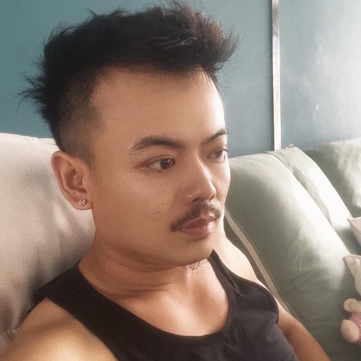 李龙