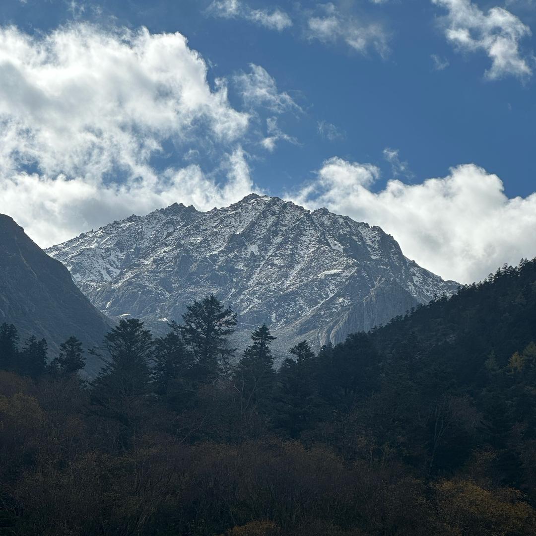 吉鲁门窗五金商贸 袁