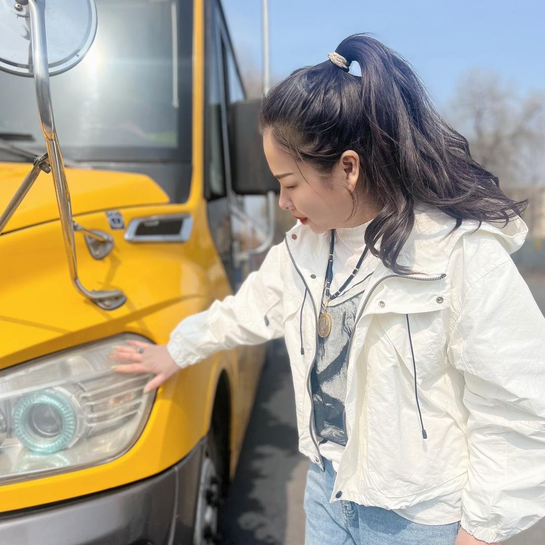 春晓家的接娃团