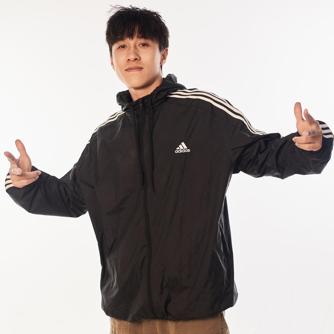 教霹雳舞的小杨教练