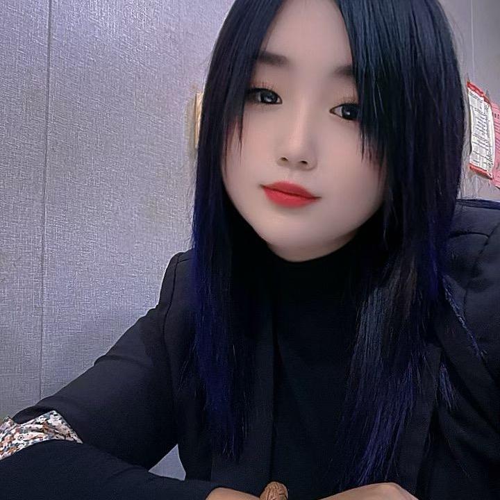 小～张