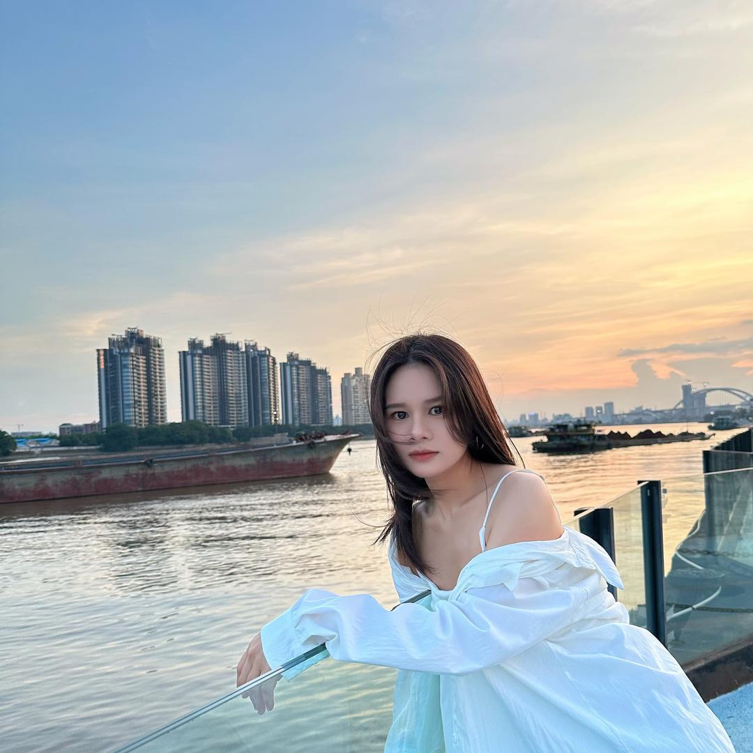 @今晚早点睡L