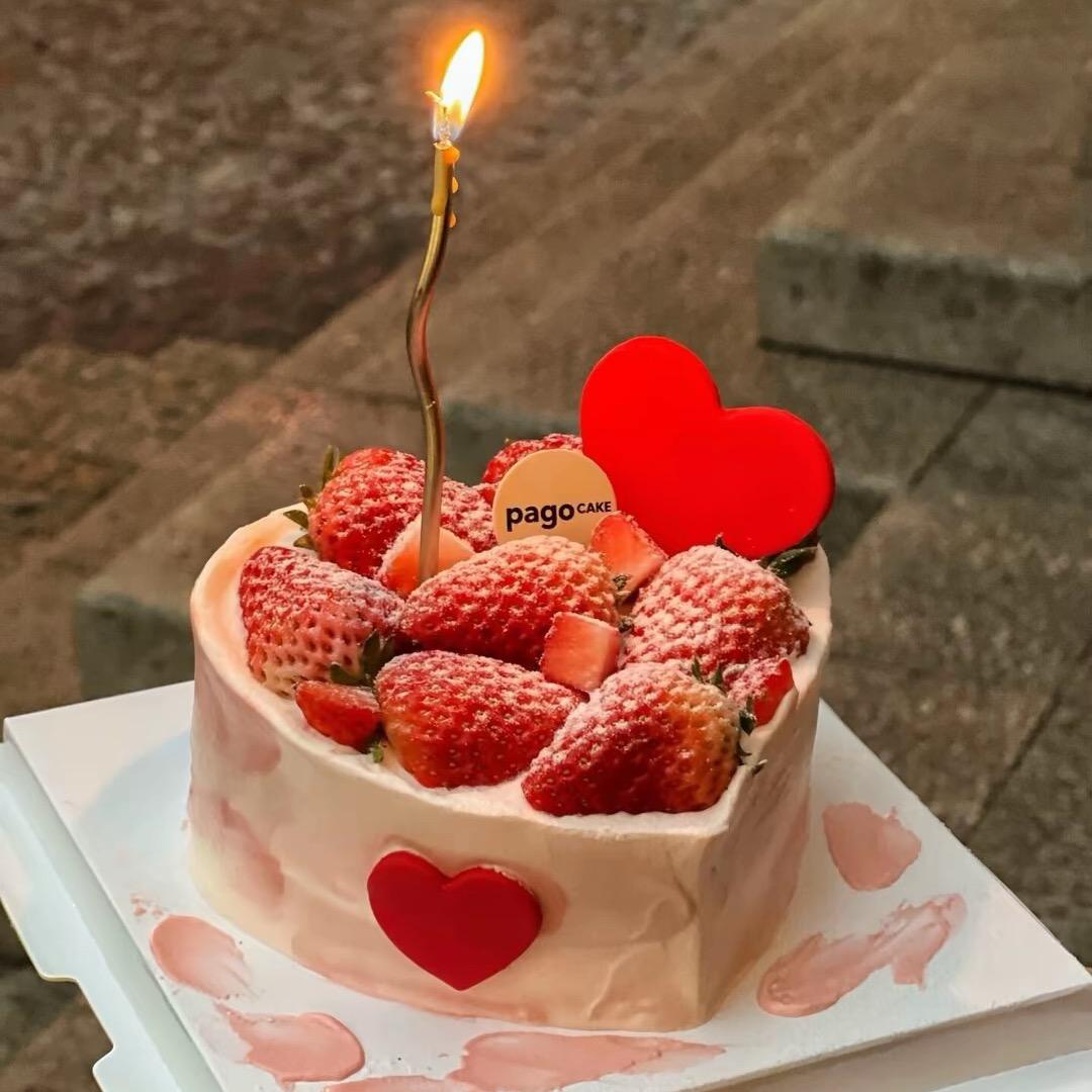 ( •̥́ ˍ •̀ू )