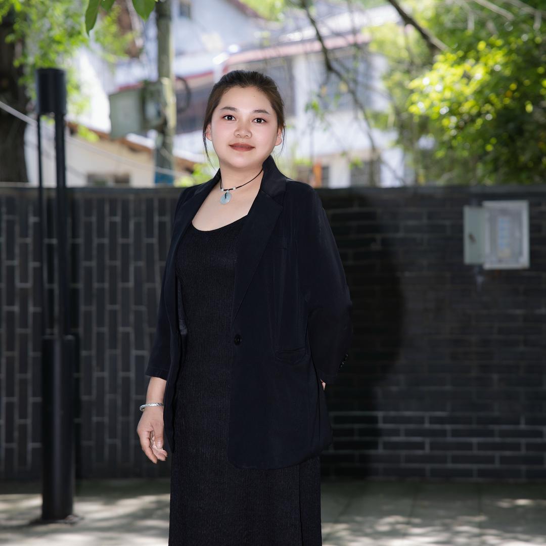 七彩浪漫庄园娇娇姐