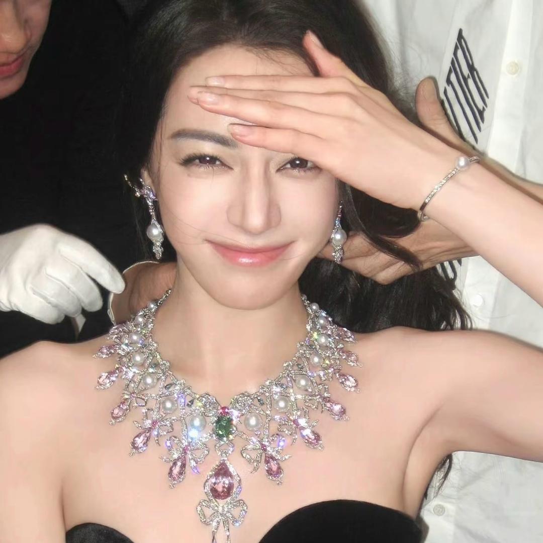 @中午吃什么🐰