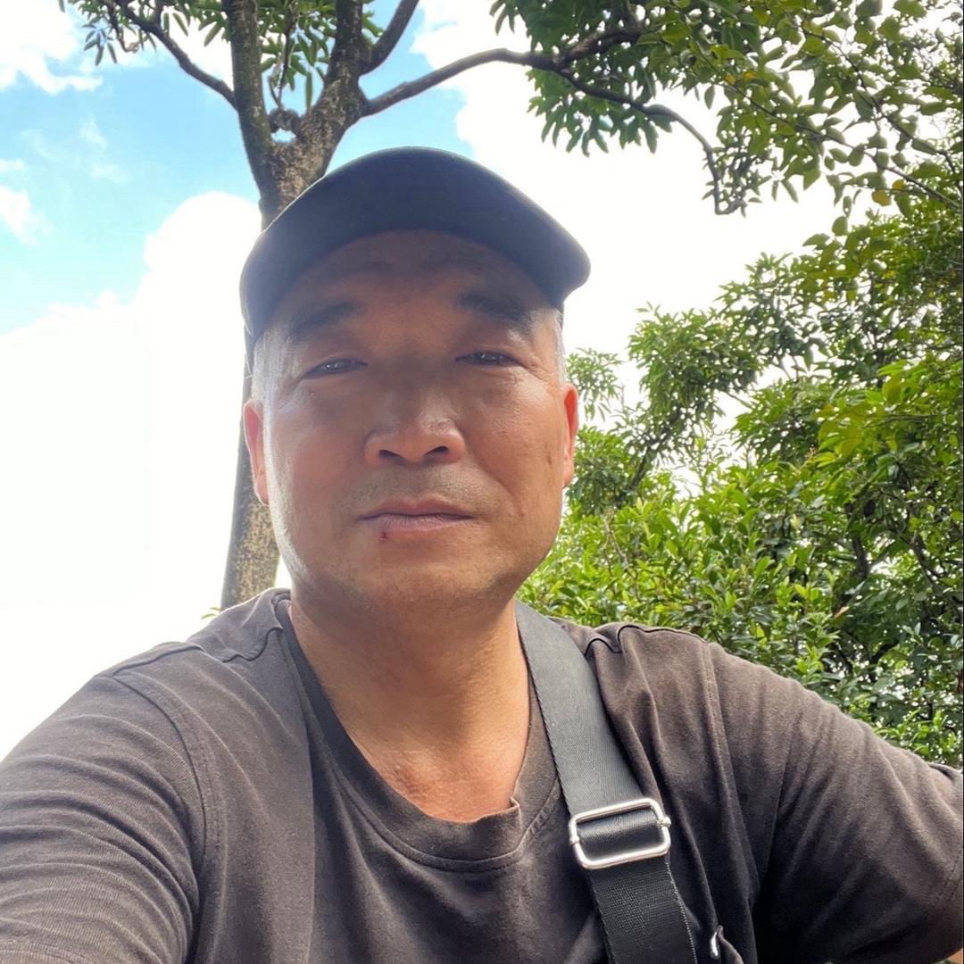 笑红尘