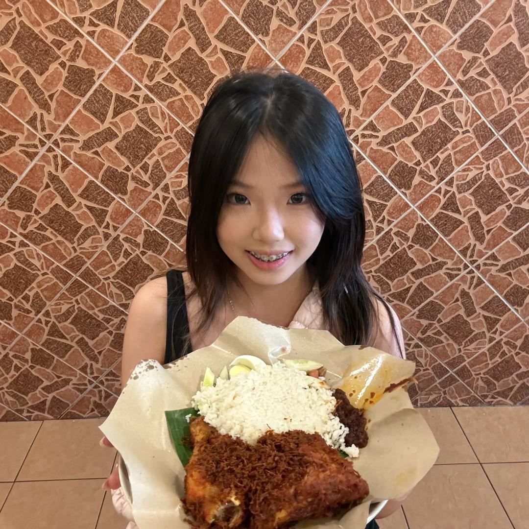 猪西音_jaslyn