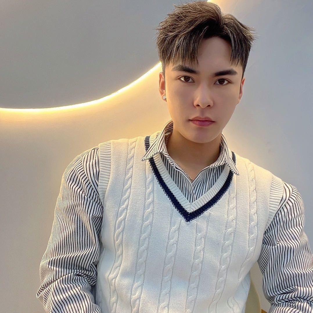 妃凡美发，小波