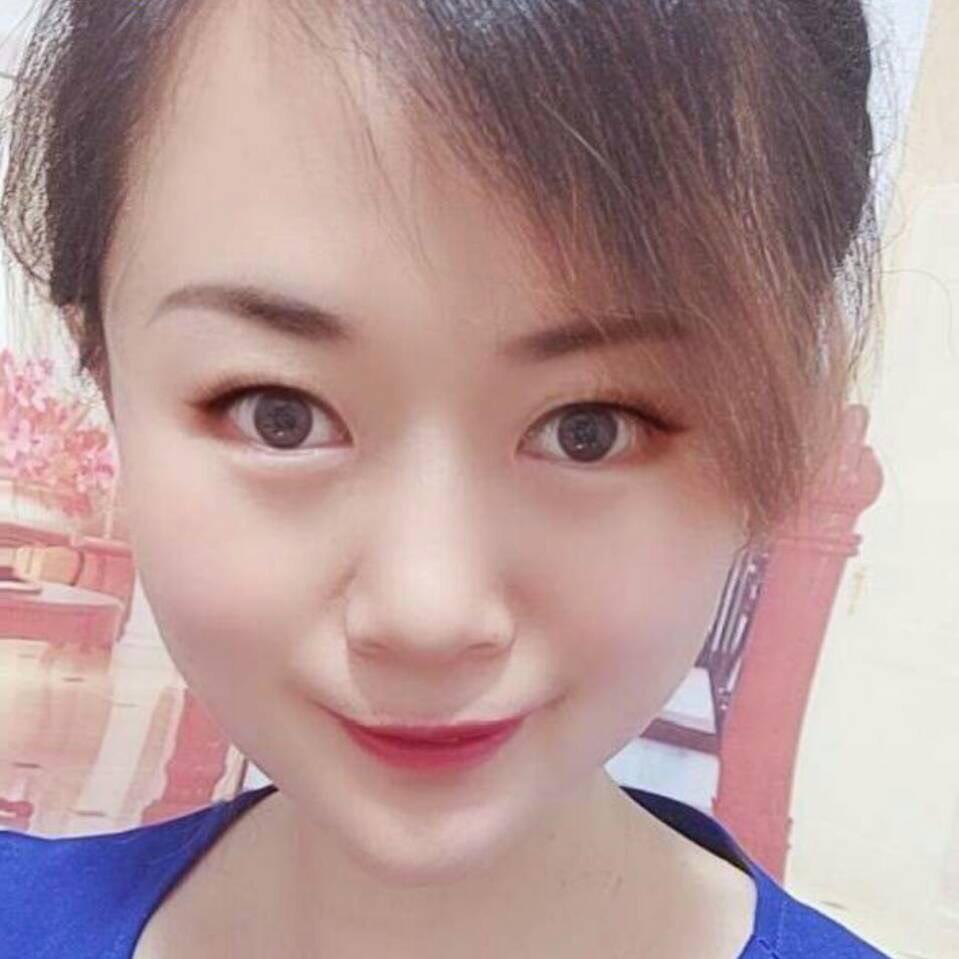 婷婷～老板娘