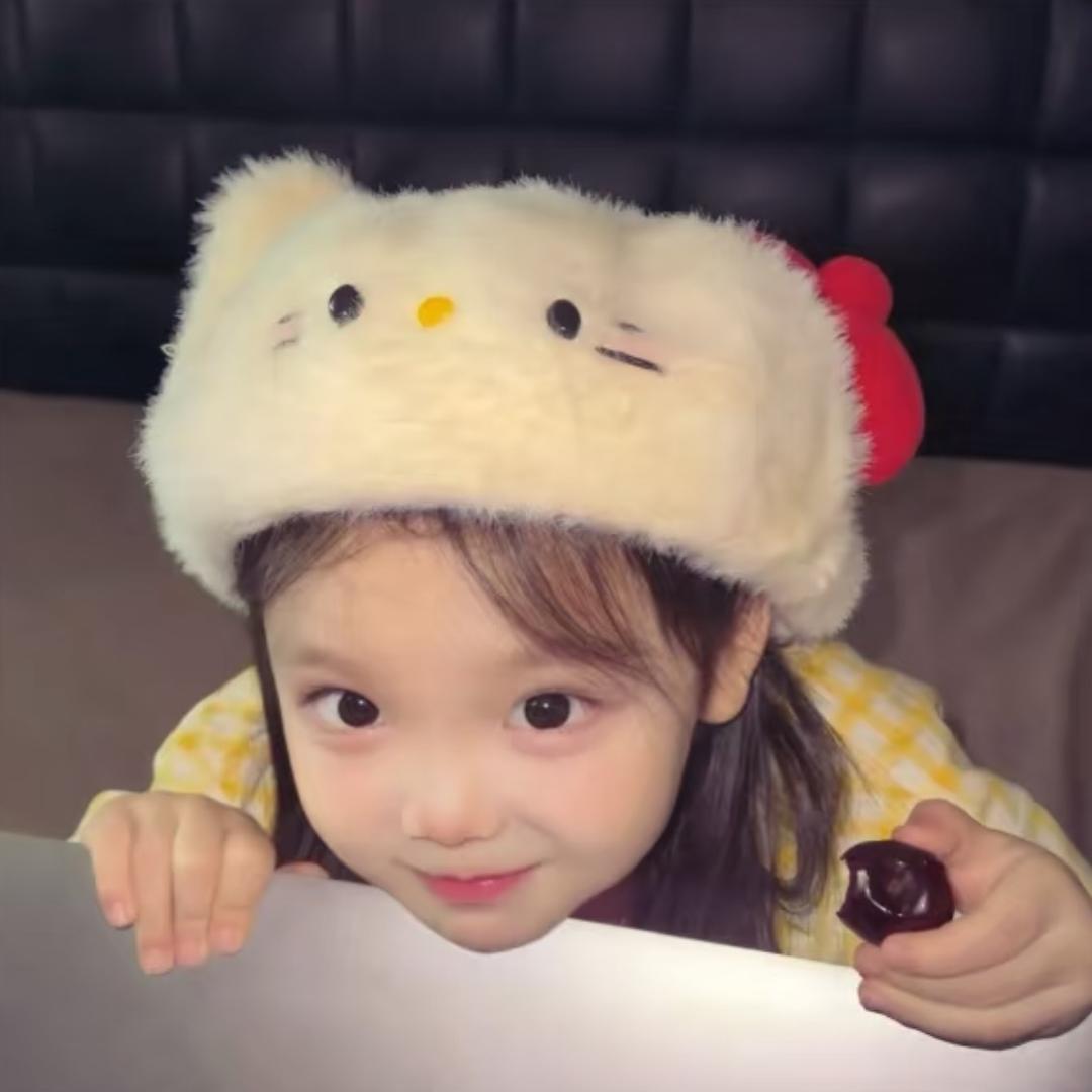 点点^