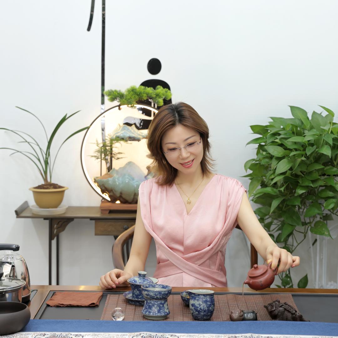 @茶小颜