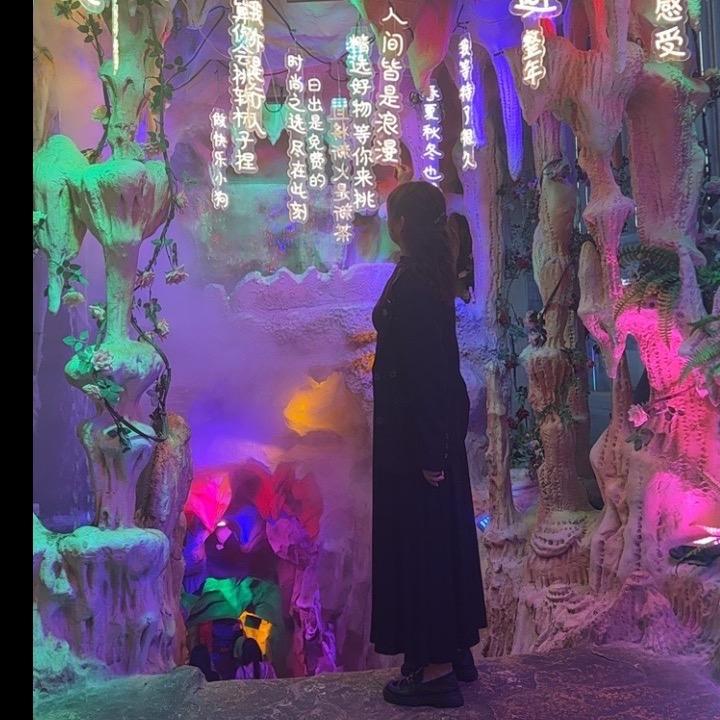 @莉莉