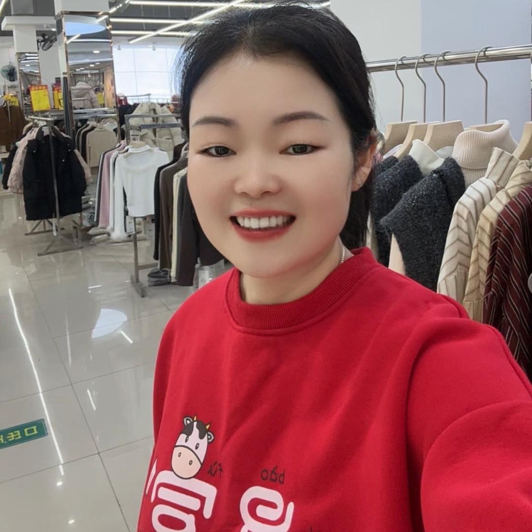 丽姐 在平江卖衣服23年