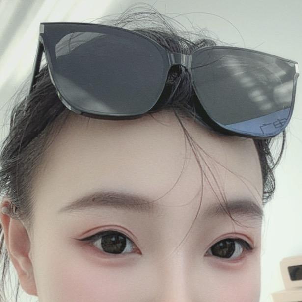 王一一（超爱吃)