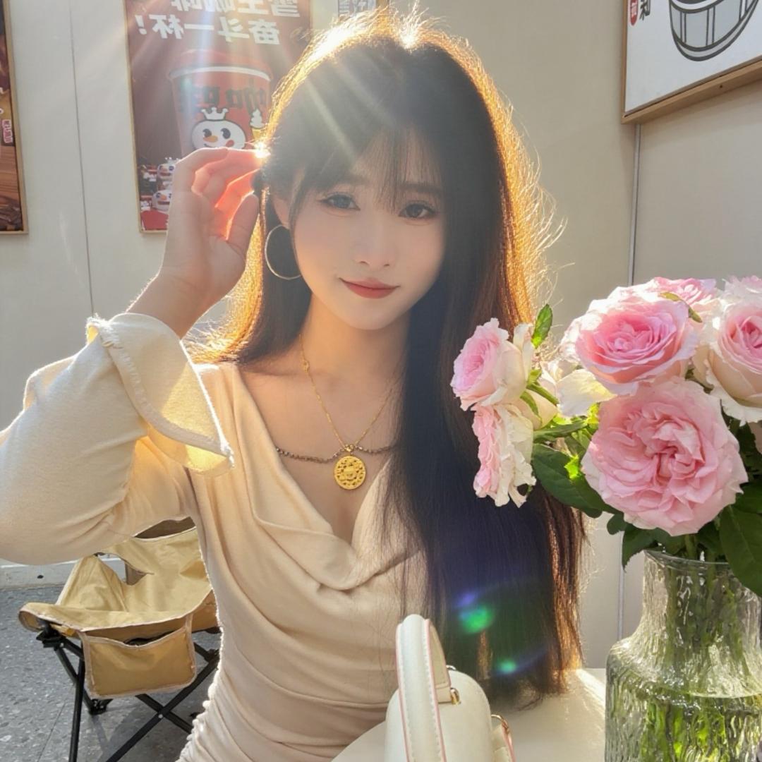 何大美女🍬