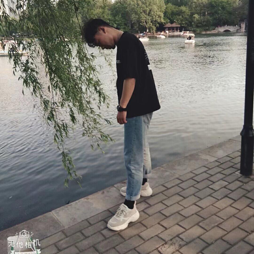 秀阁网红造型店