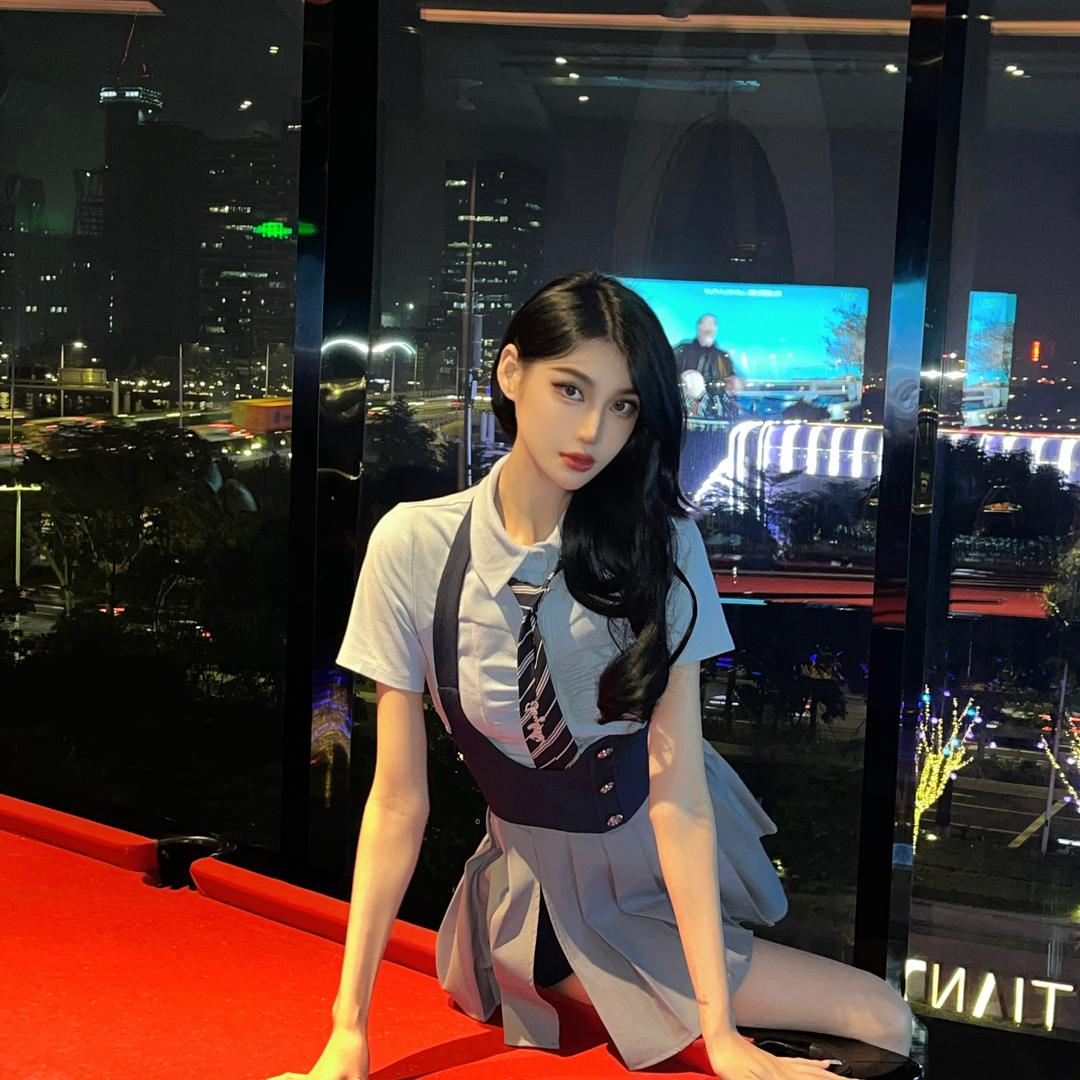 围跪艺术家