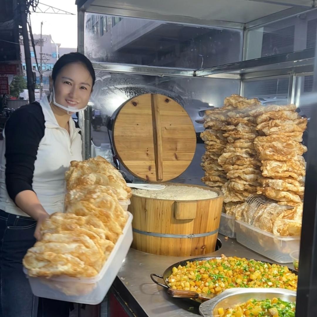 净心   包粑糯米饭