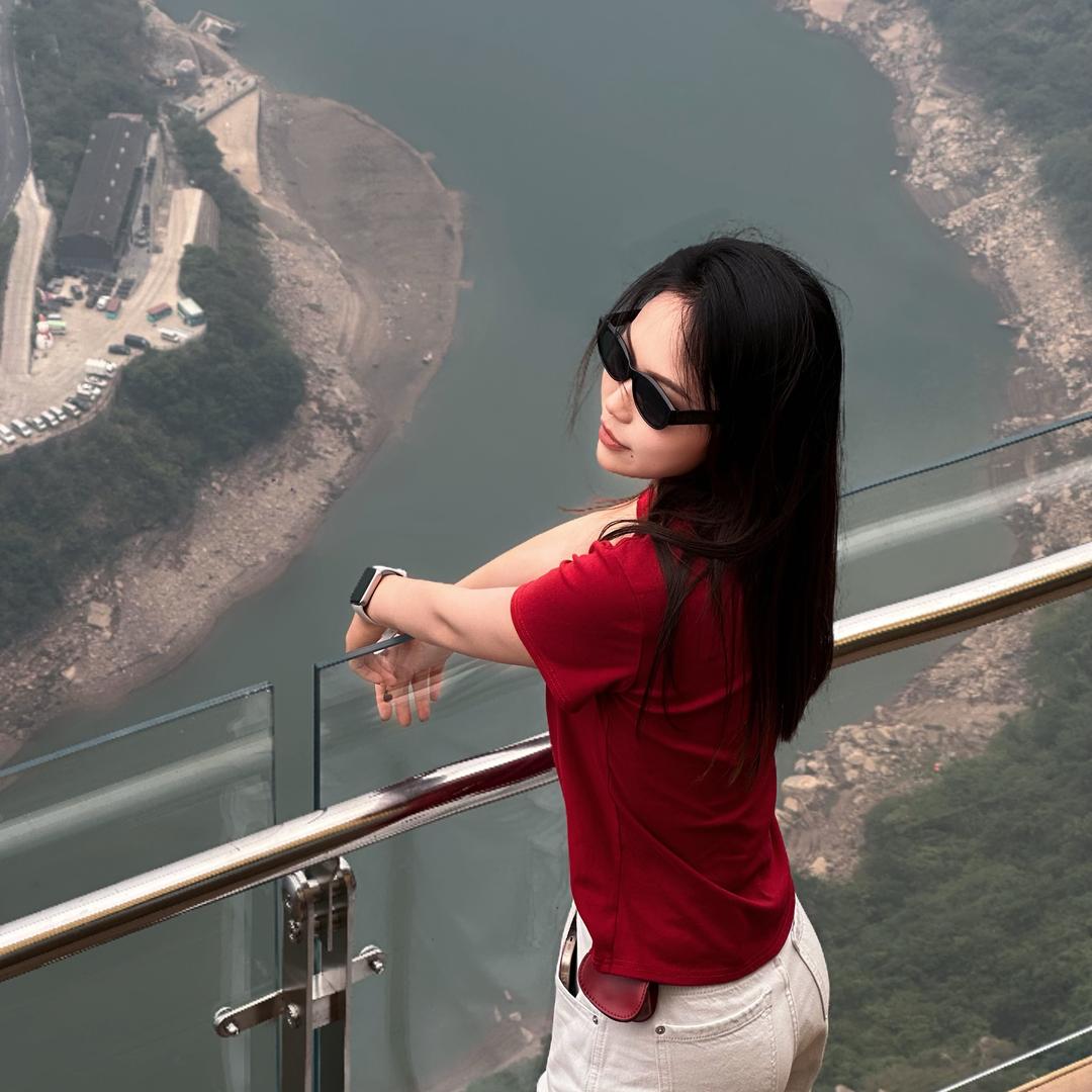 不是山谷.