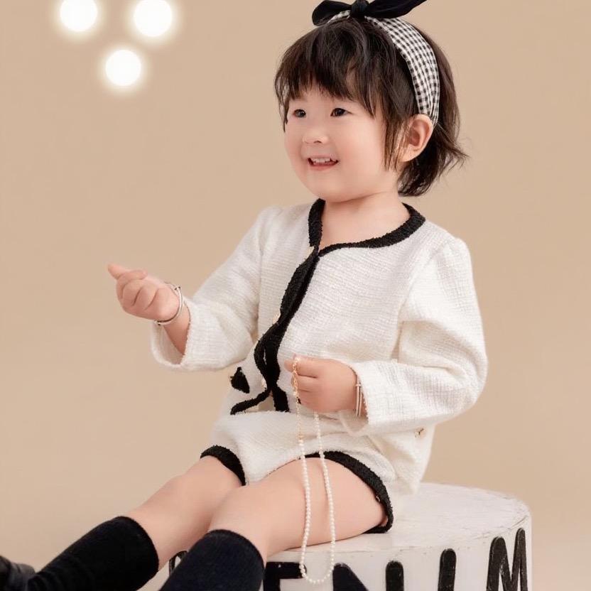 女宝菠萝童装店