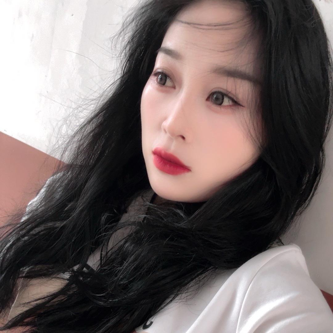 🌼এ 四月❤️.  ᭄