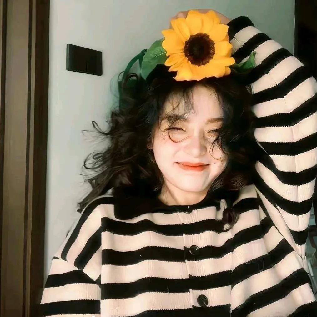 ᴸ   9🦋