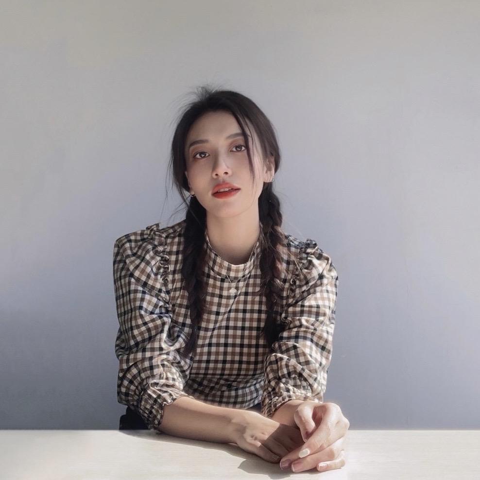 大桥上的小乔