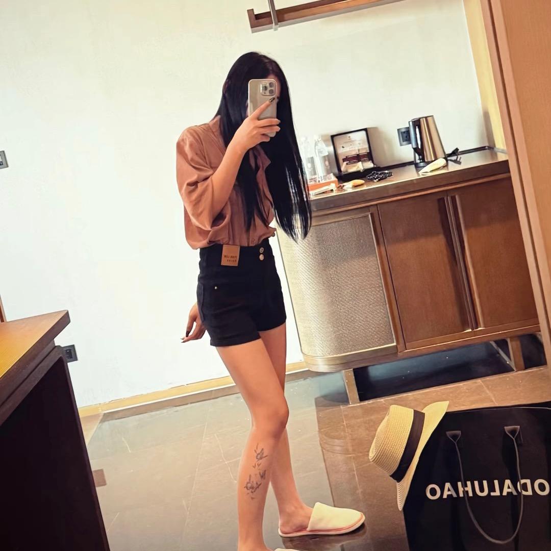 璐瑶.