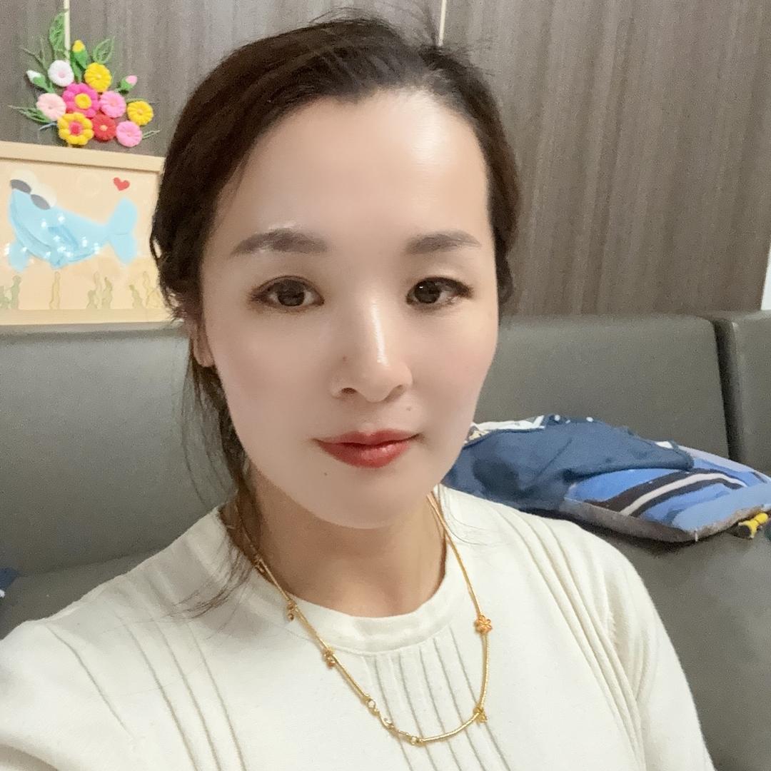 日照西西里服装仓储店