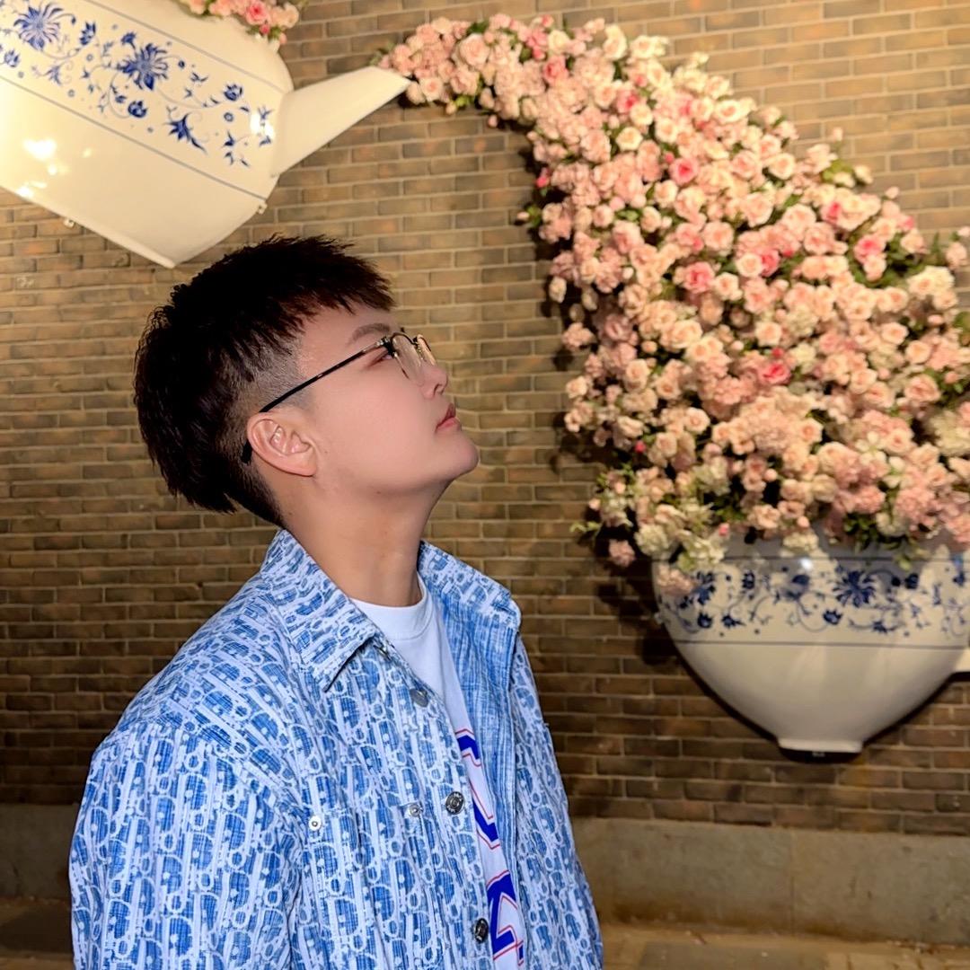 小太阳吃喝玩乐