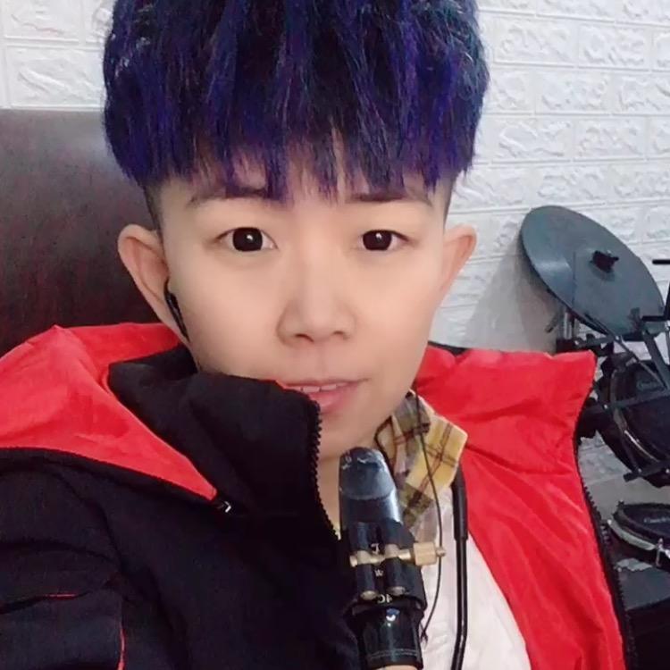 阿丽（爱尚爱少儿艺术）