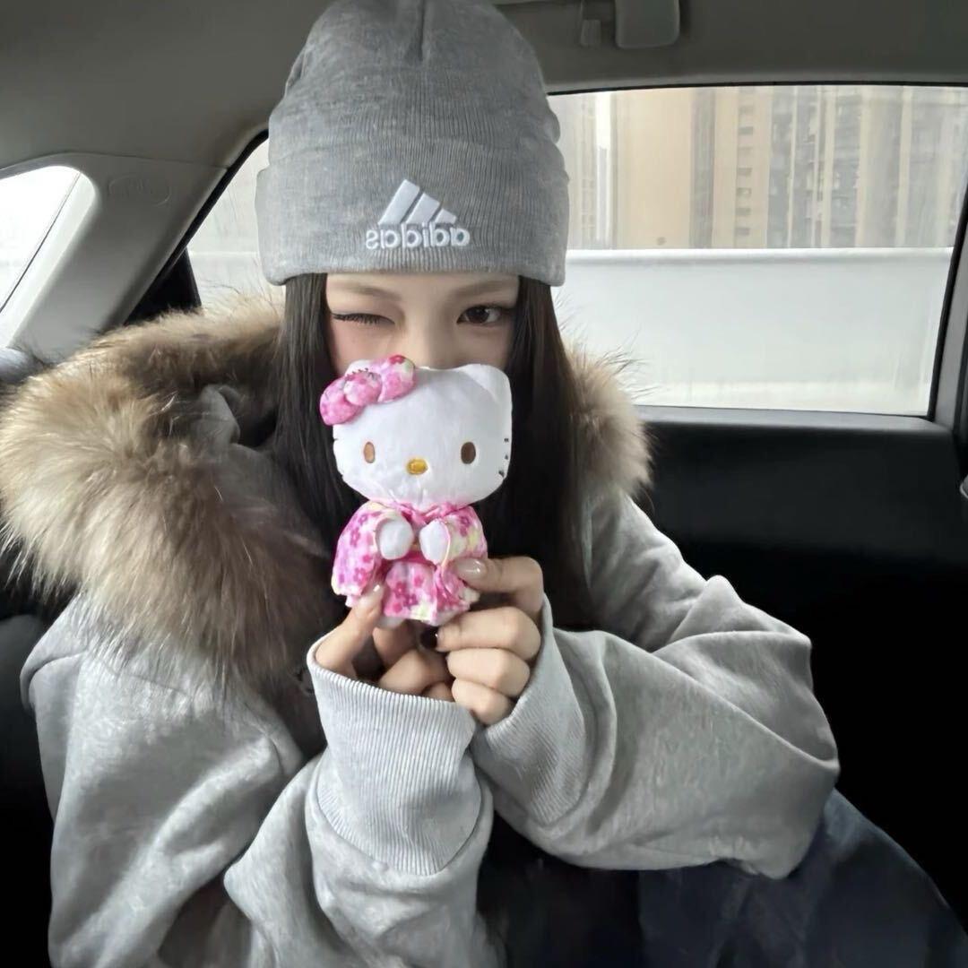 女友是世一滿分圓臉妹
