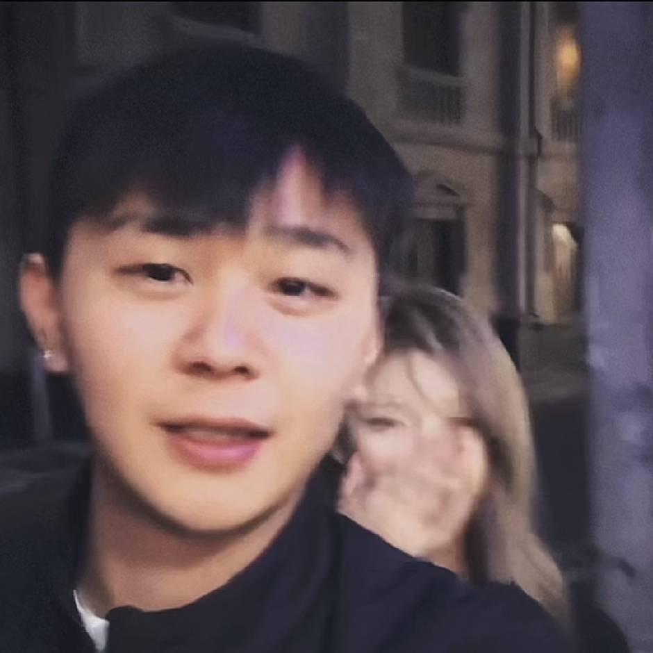🚶