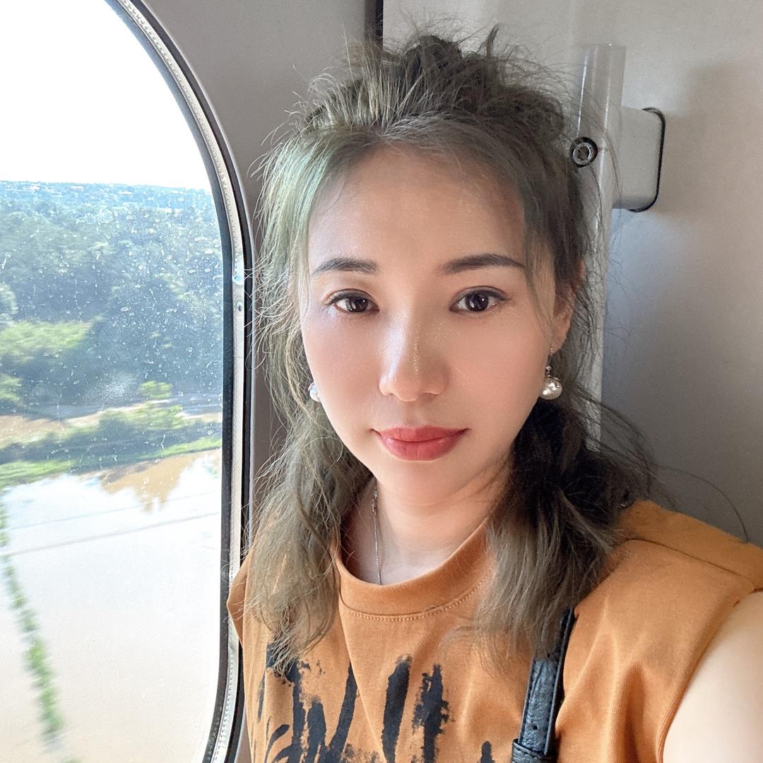 广艺美甲美睫