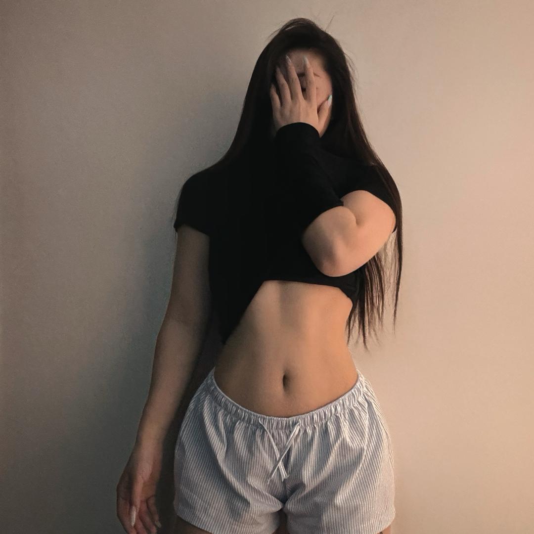 952