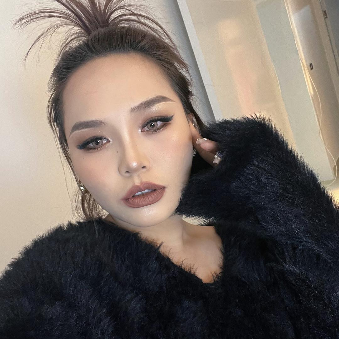 请叫我小静呀