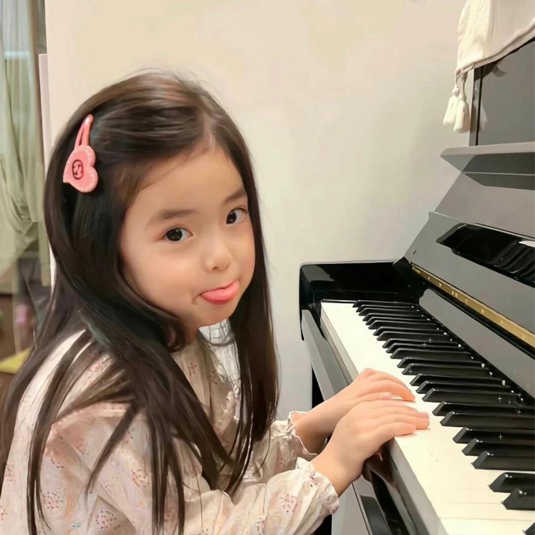 b   ㅤㅤ
