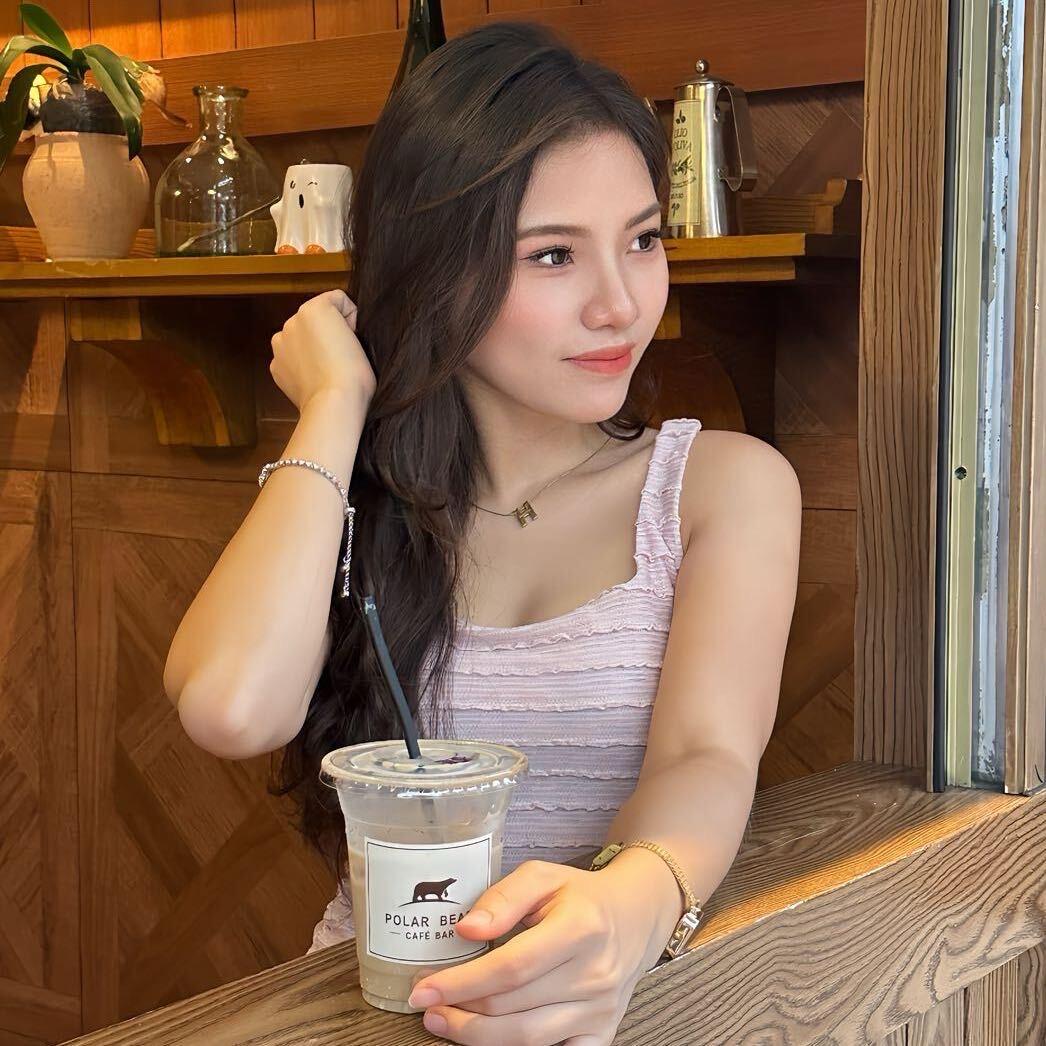 🍑艳（朋友圈）