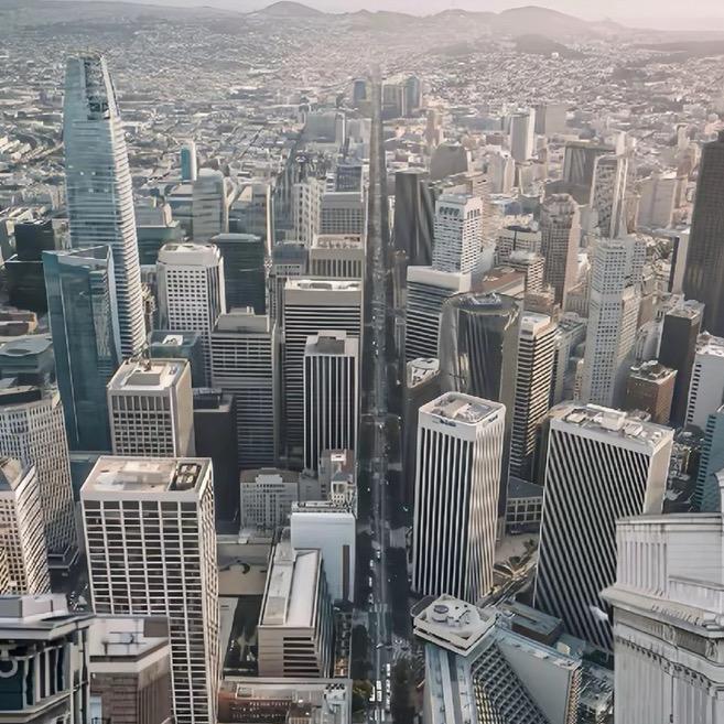 穿衬衫的🎱中介