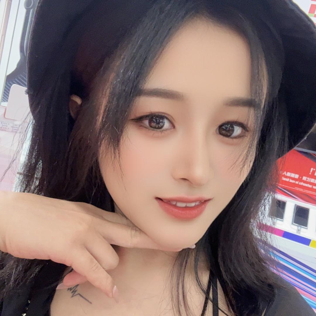 丫丫·