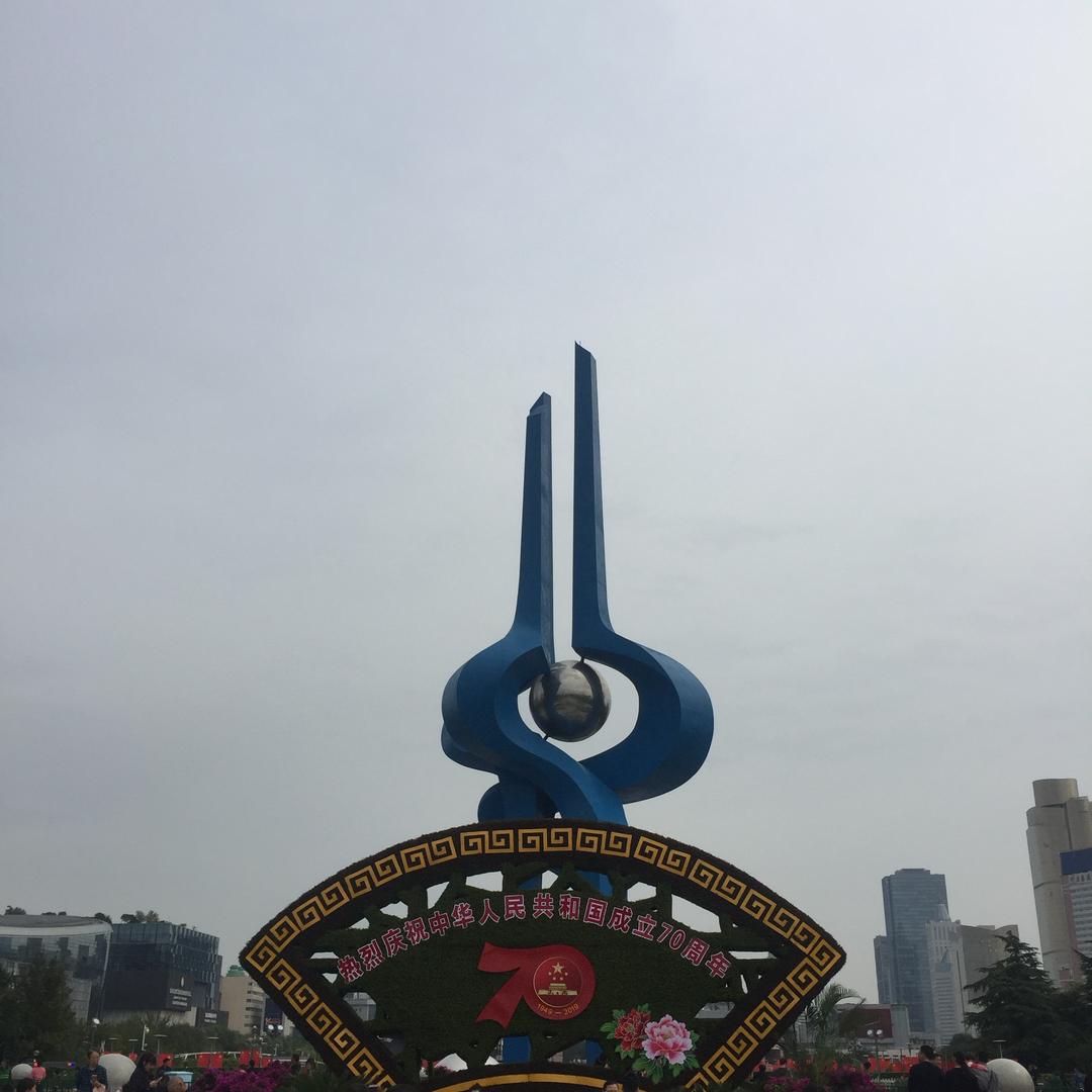 收布头 橱窗有商品