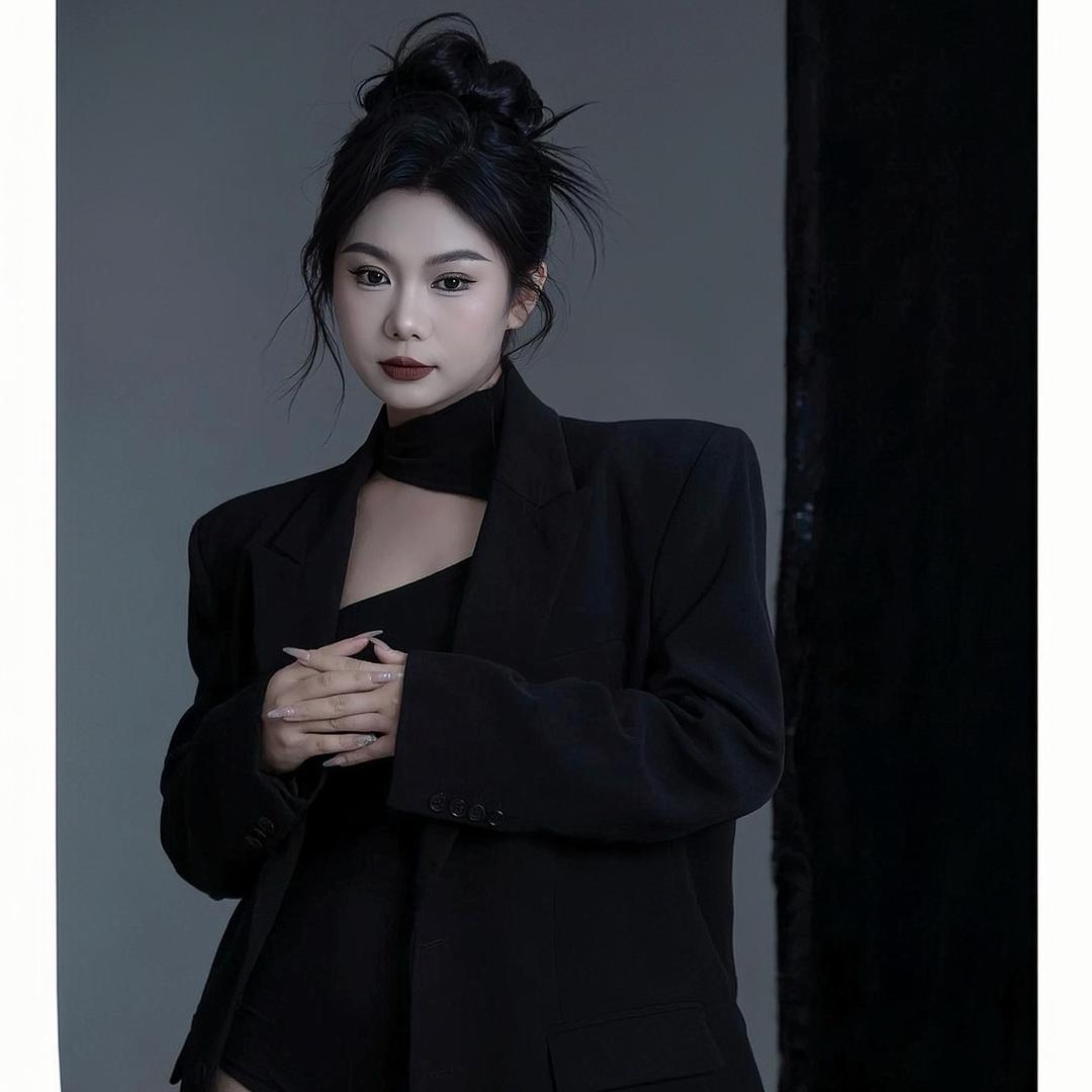 石咀禧禾婚纱礼服馆~小碟
