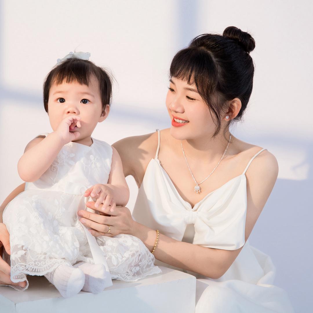 肉肉麻麻（带娃记）