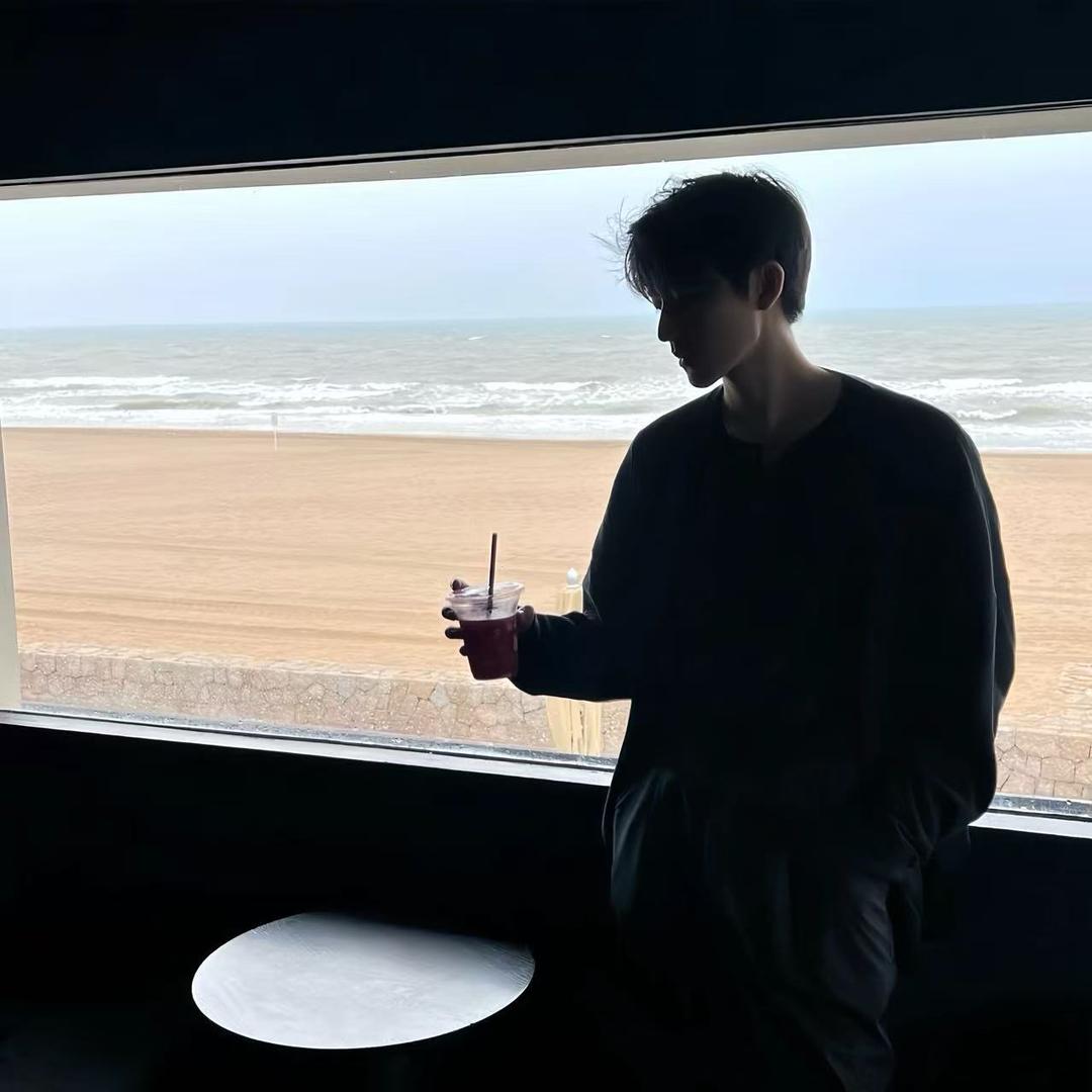 李凫桉