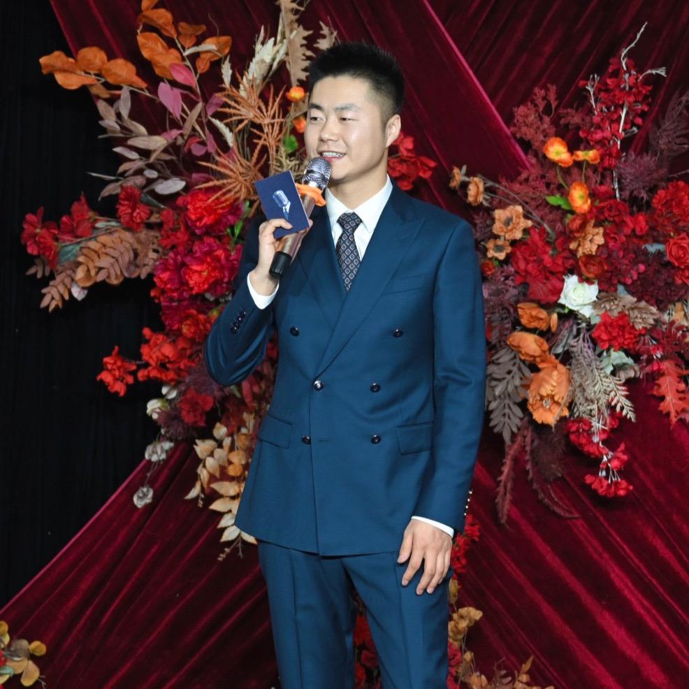 王先森【主持人王洪】