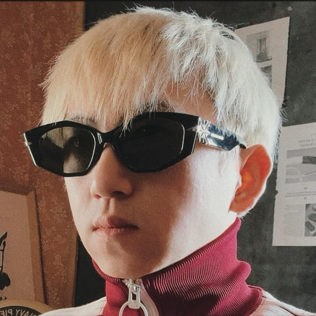 铁甲小子🏍️