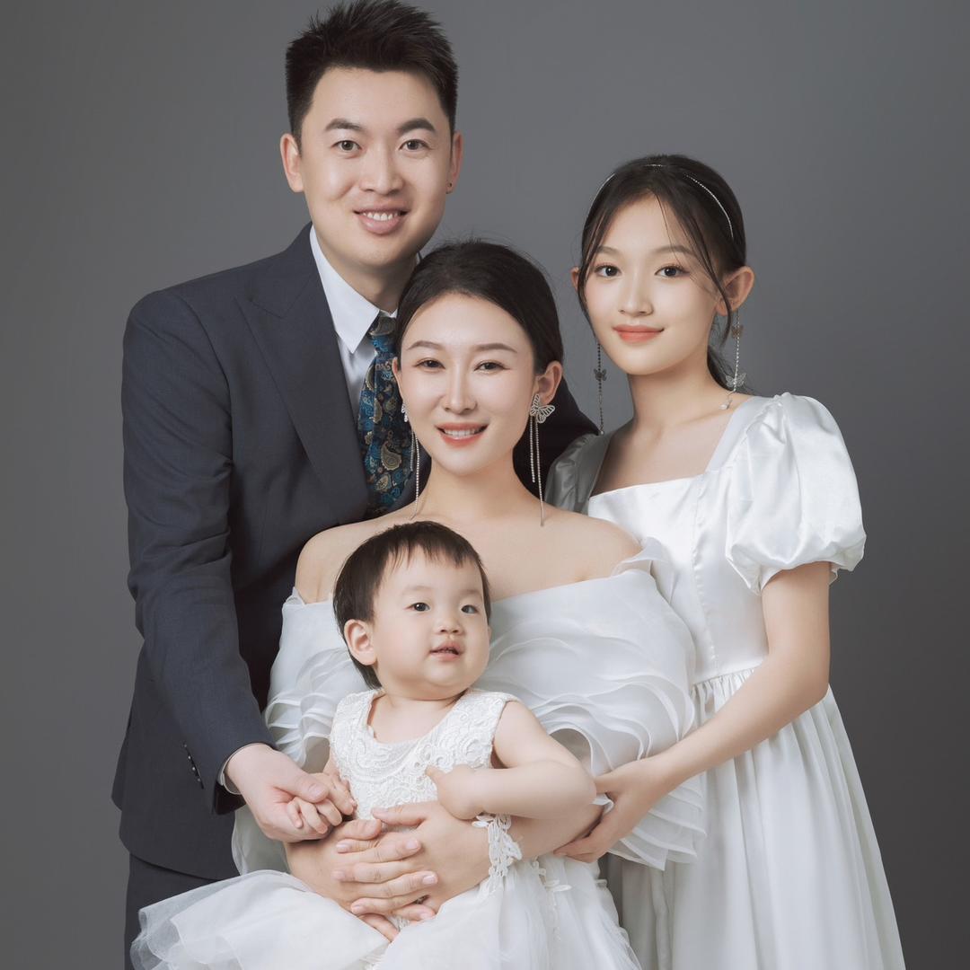 峻哥夫妇