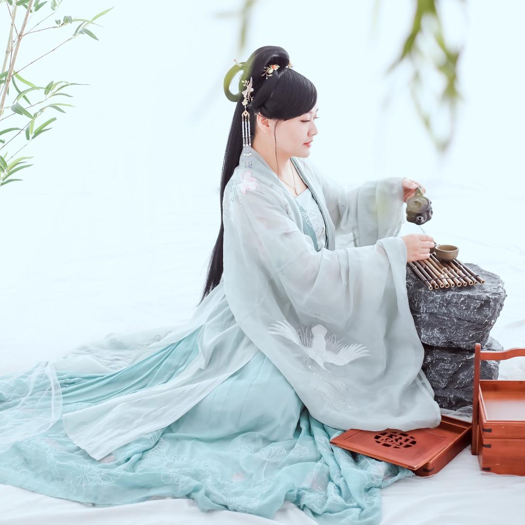 华燕梦
