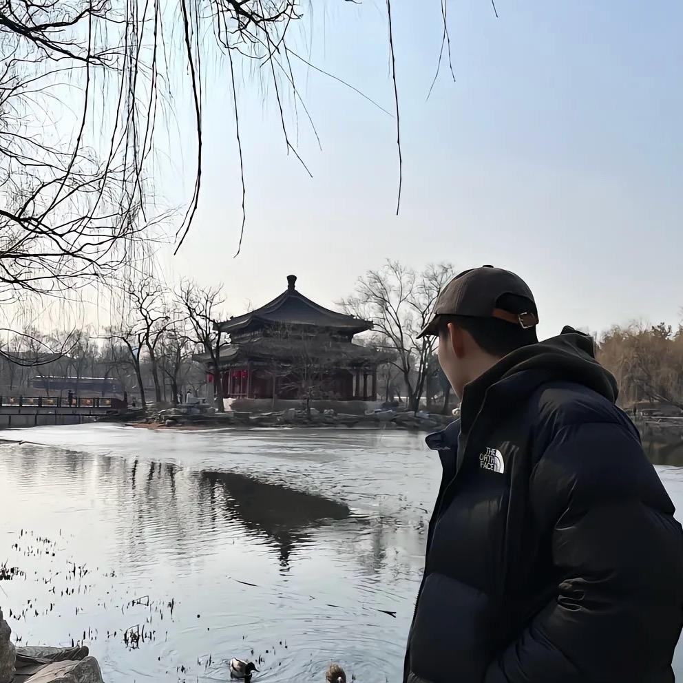 管家.